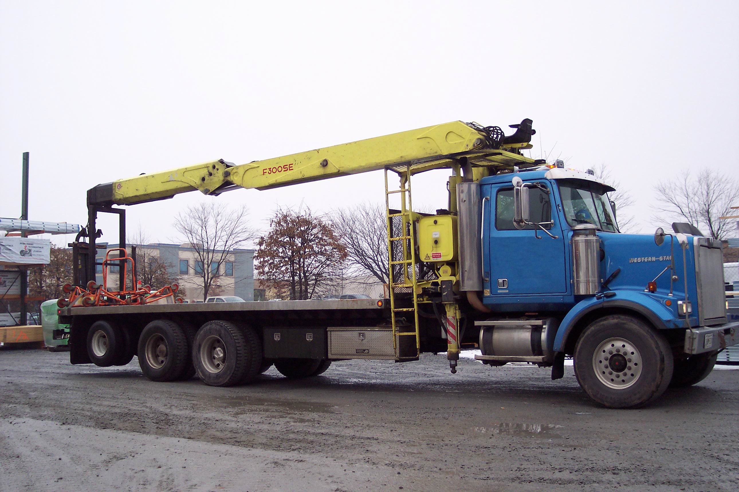 Fassi F300SE.24 Drywall, Wallboard Truck For Sale.